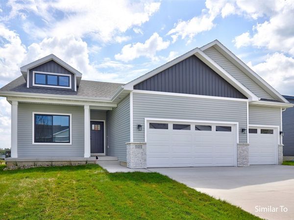 9479 Emilia Lane, West Des Moines, IA 50266