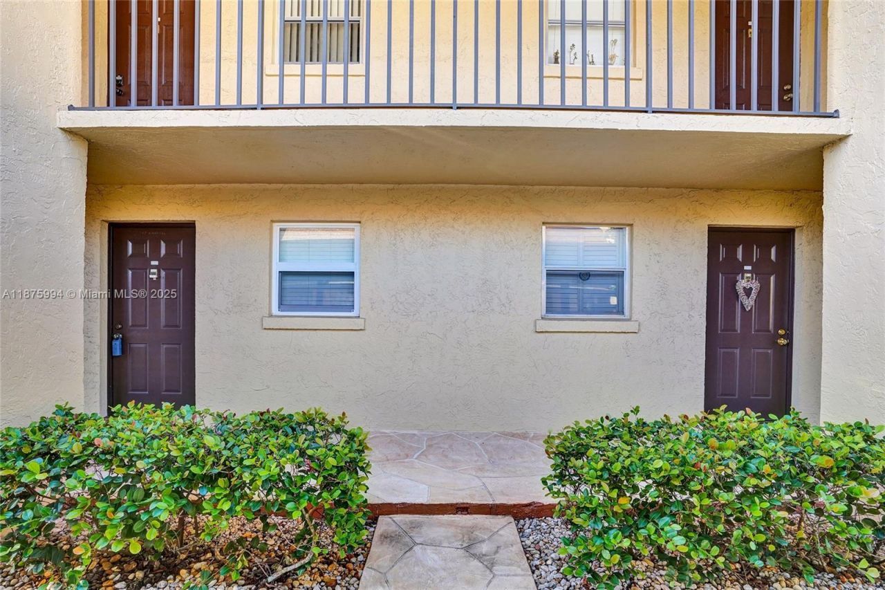 2975 SW 22nd Ave, Unit 102, Delray Beach, FL 33445 Photo