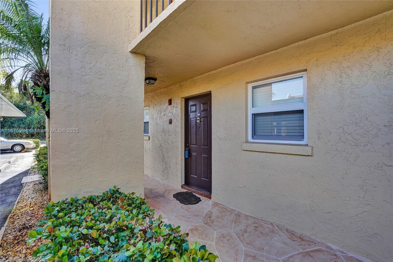2975 SW 22nd Ave, Unit 102, Delray Beach, FL 33445 Photo