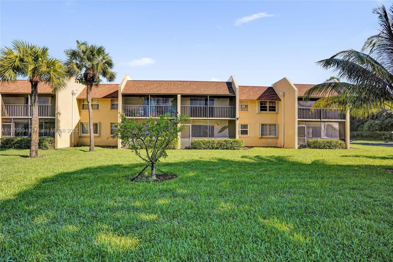 2975 SW 22nd Ave, Unit 102, Delray Beach, FL 33445 Photo