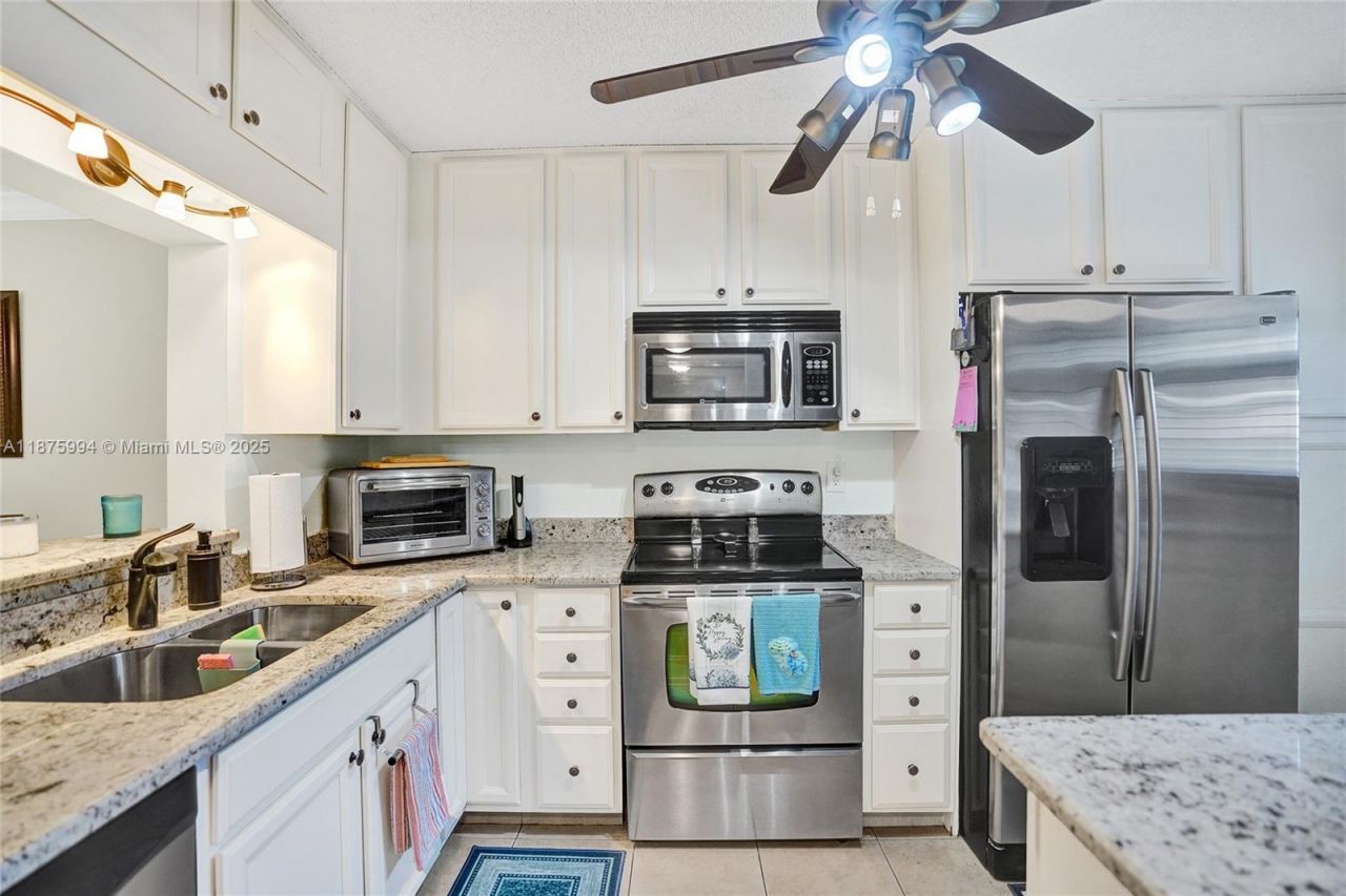 2975 SW 22nd Ave, Unit 102, Delray Beach, FL 33445 Photo