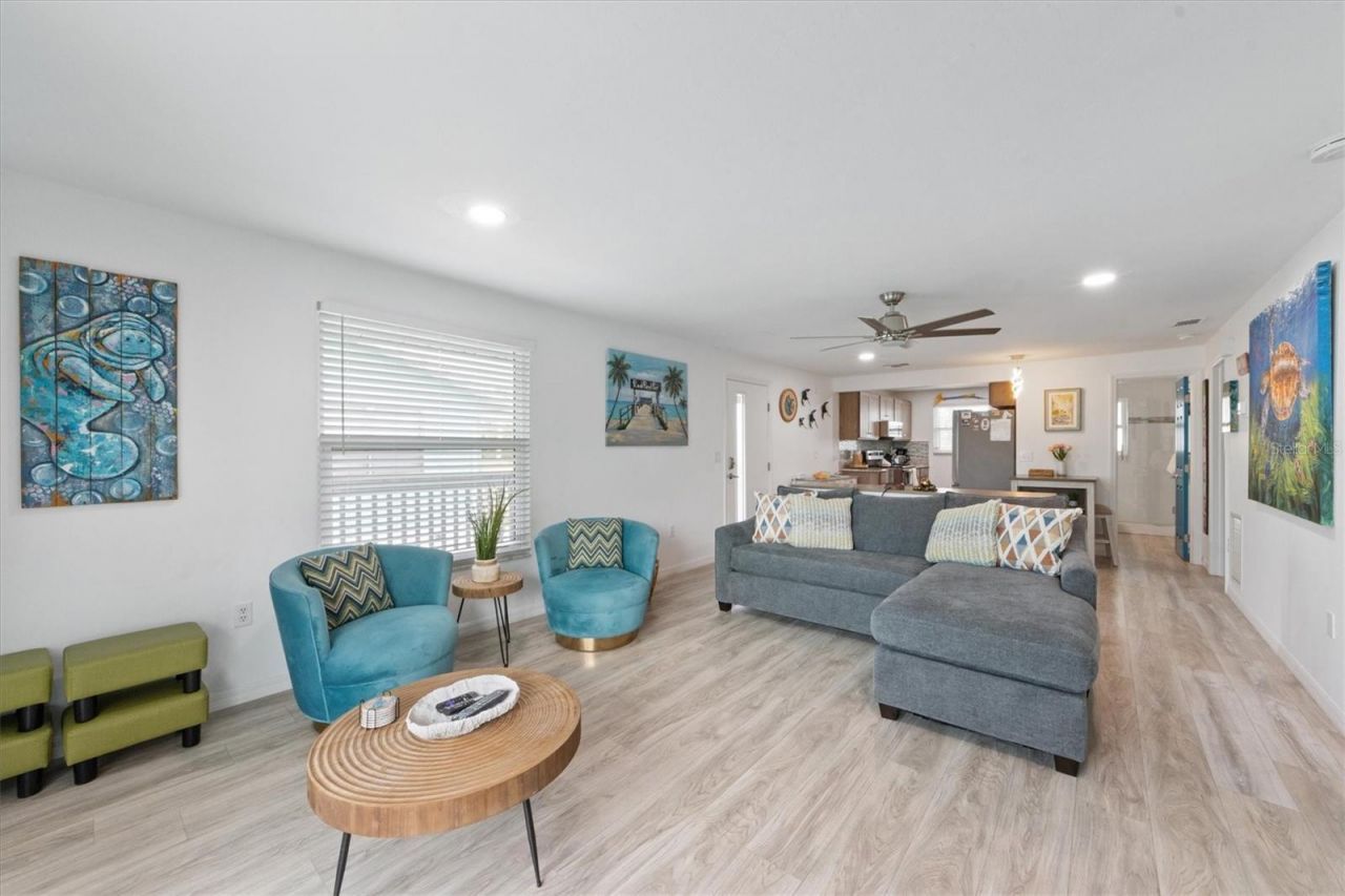 6808 Palm Drive, Unit B, Holmes Beach, FL 34217 Photo