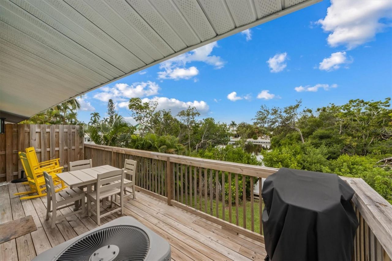 6808 Palm Drive, Unit B, Holmes Beach, FL 34217 Photo