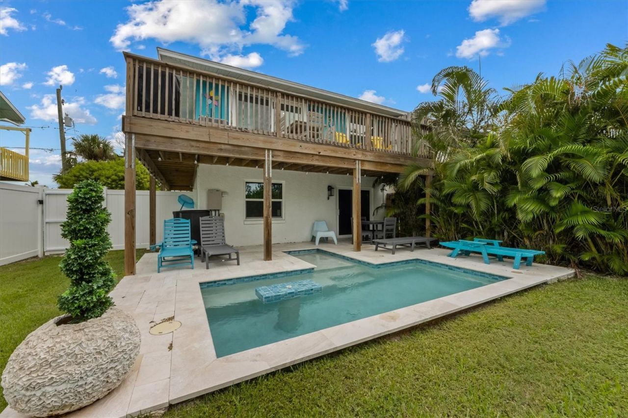 6808 Palm Drive, Unit B, Holmes Beach, FL 34217 Photo