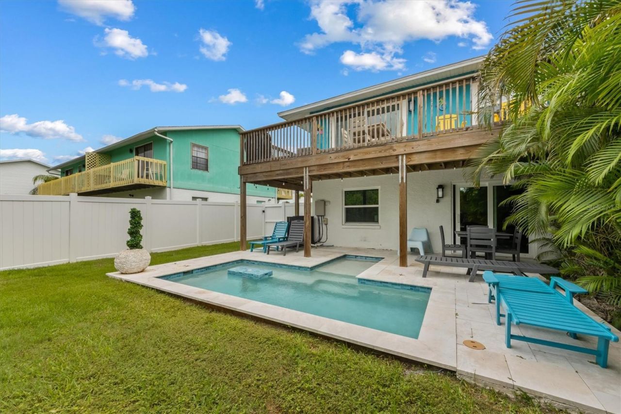 6808 Palm Drive, Unit B, Holmes Beach, FL 34217 Photo