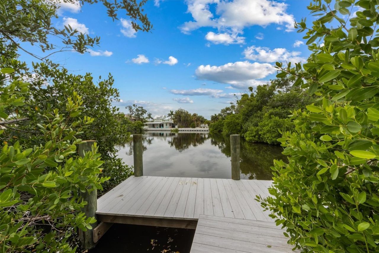 6808 Palm Drive, Unit B, Holmes Beach, FL 34217 Photo