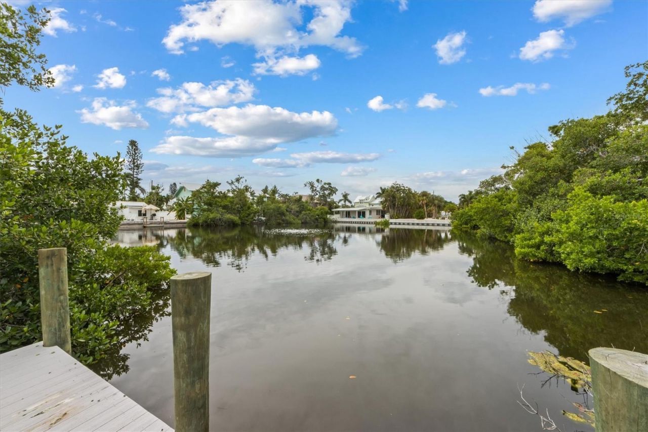 6808 Palm Drive, Unit B, Holmes Beach, FL 34217 Photo