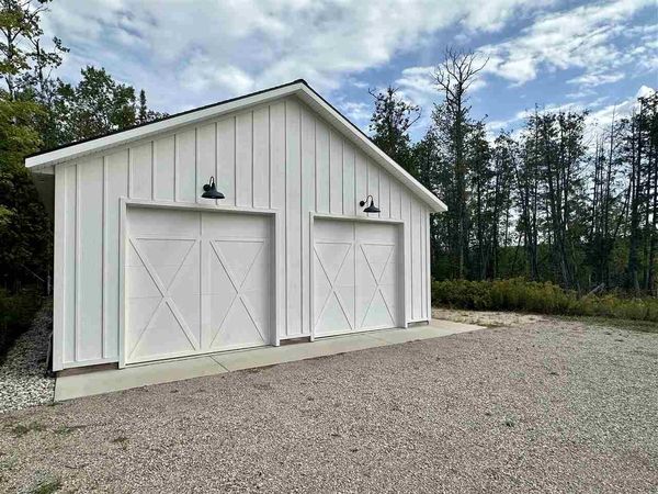 10999 Koepke Road, Levering, MI 49755