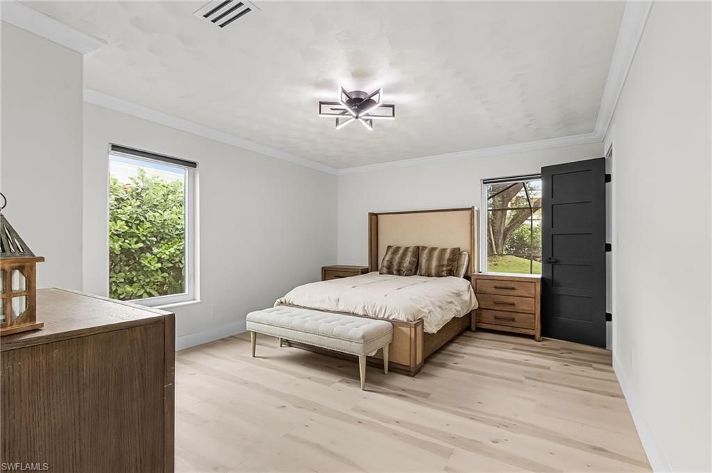 3931 W Riverside Dr, Fort Myers, FL 33901 Photo