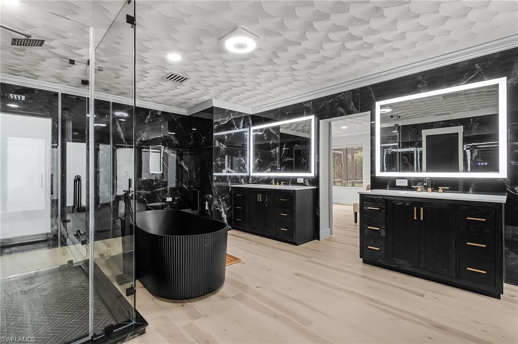 3931 W Riverside Dr, Fort Myers, FL 33901 Photo