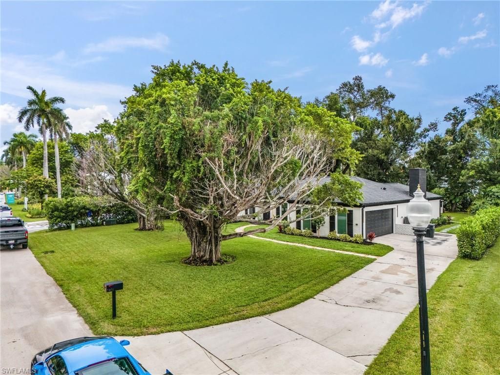 3931 W Riverside Dr, Fort Myers, FL 33901 Photo
