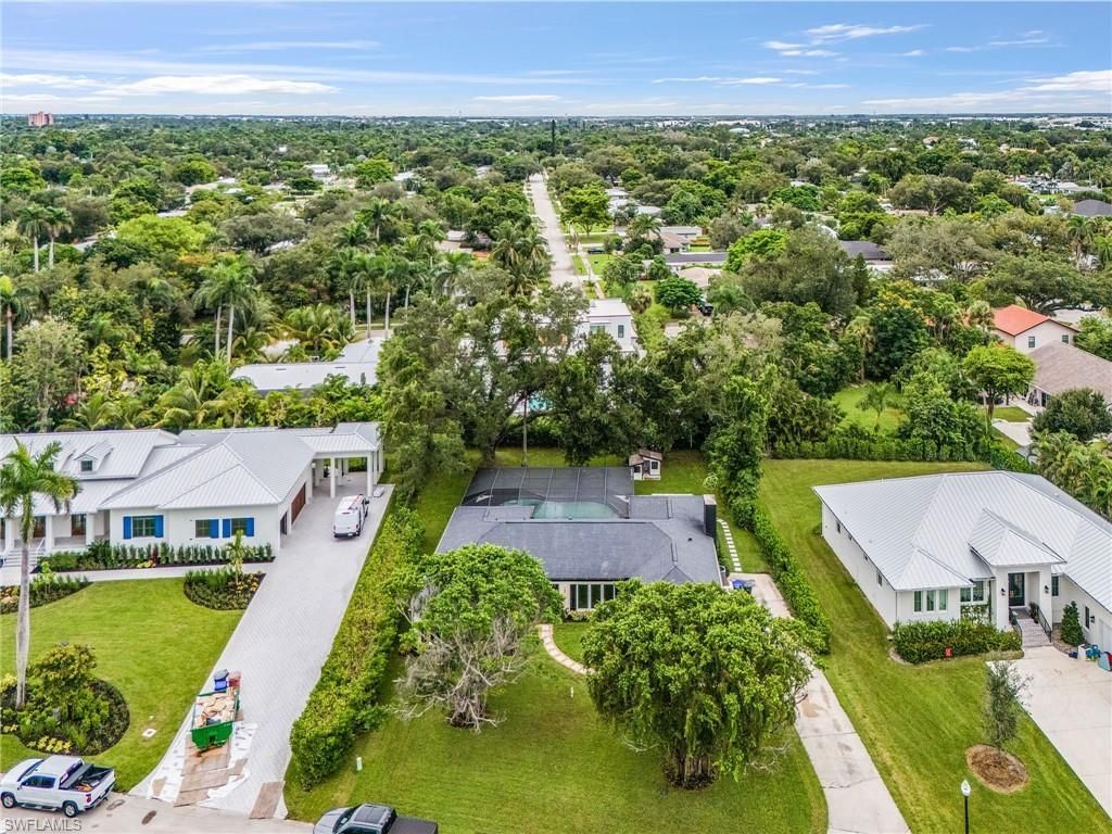 3931 W Riverside Dr, Fort Myers, FL 33901 Photo