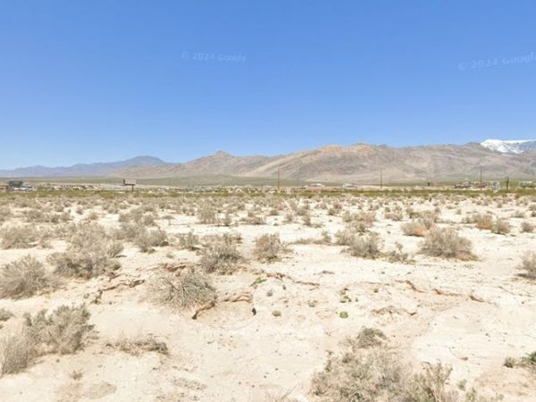 3891 S Panhandle Place, Pahrump, NV 89048