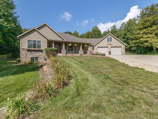 124 Jay Street, Le Sueur, MN 56058