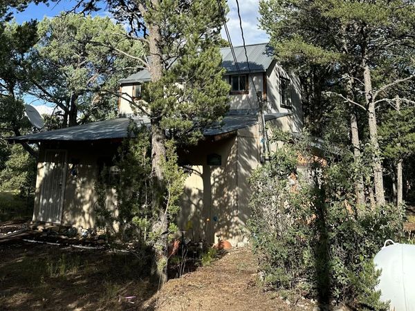 29 GIPSON Road, Edgewood, NM 87015