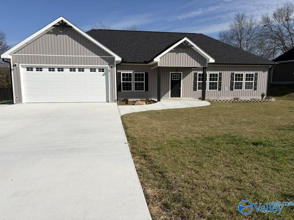 146 Carrington Lane, Albertville, AL 35950 Main Photo