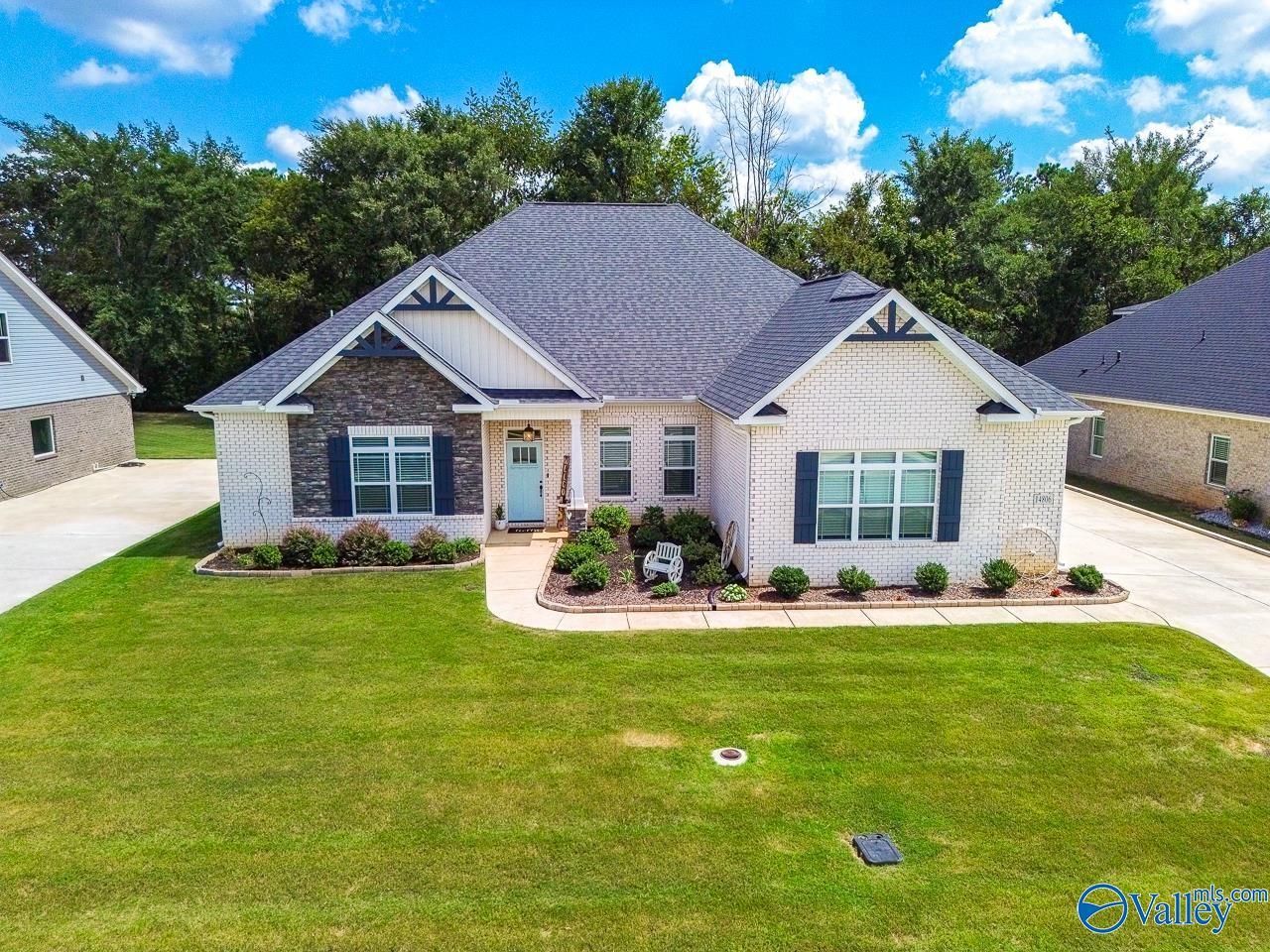 14806 Commonwealth Drive, Athens, AL 35613 Main Photo