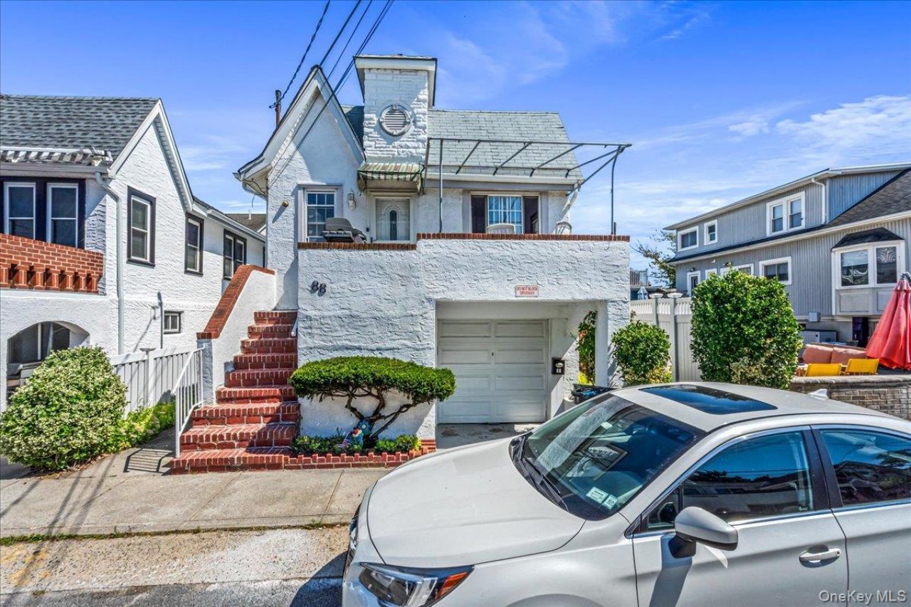 88 Buffalo Avenue, East Atlantic Beach, NY 11561 Main Photo