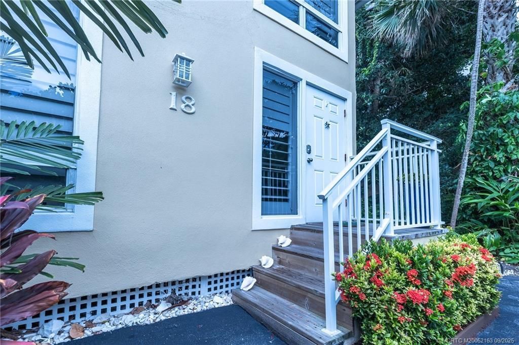 245 NE Macarthur Boulevard, Unit 18, Stuart, FL 34996 Photo