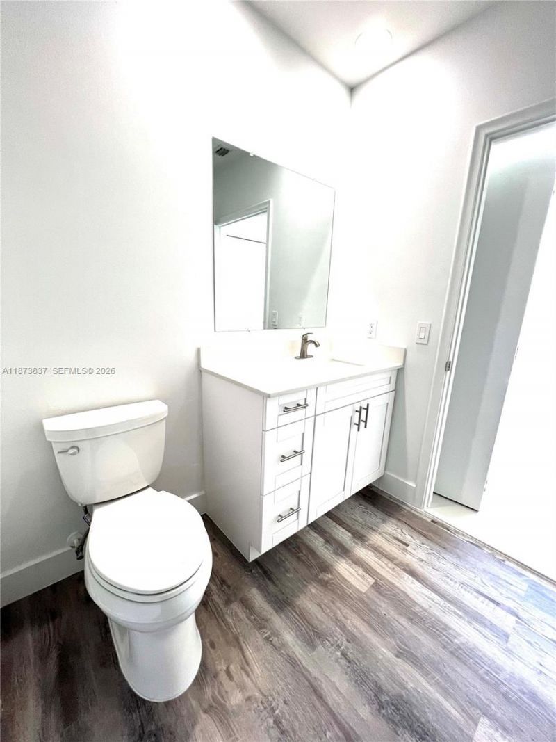 2775 NE 187th St, Unit PH24, Aventura, FL 33180 Photo