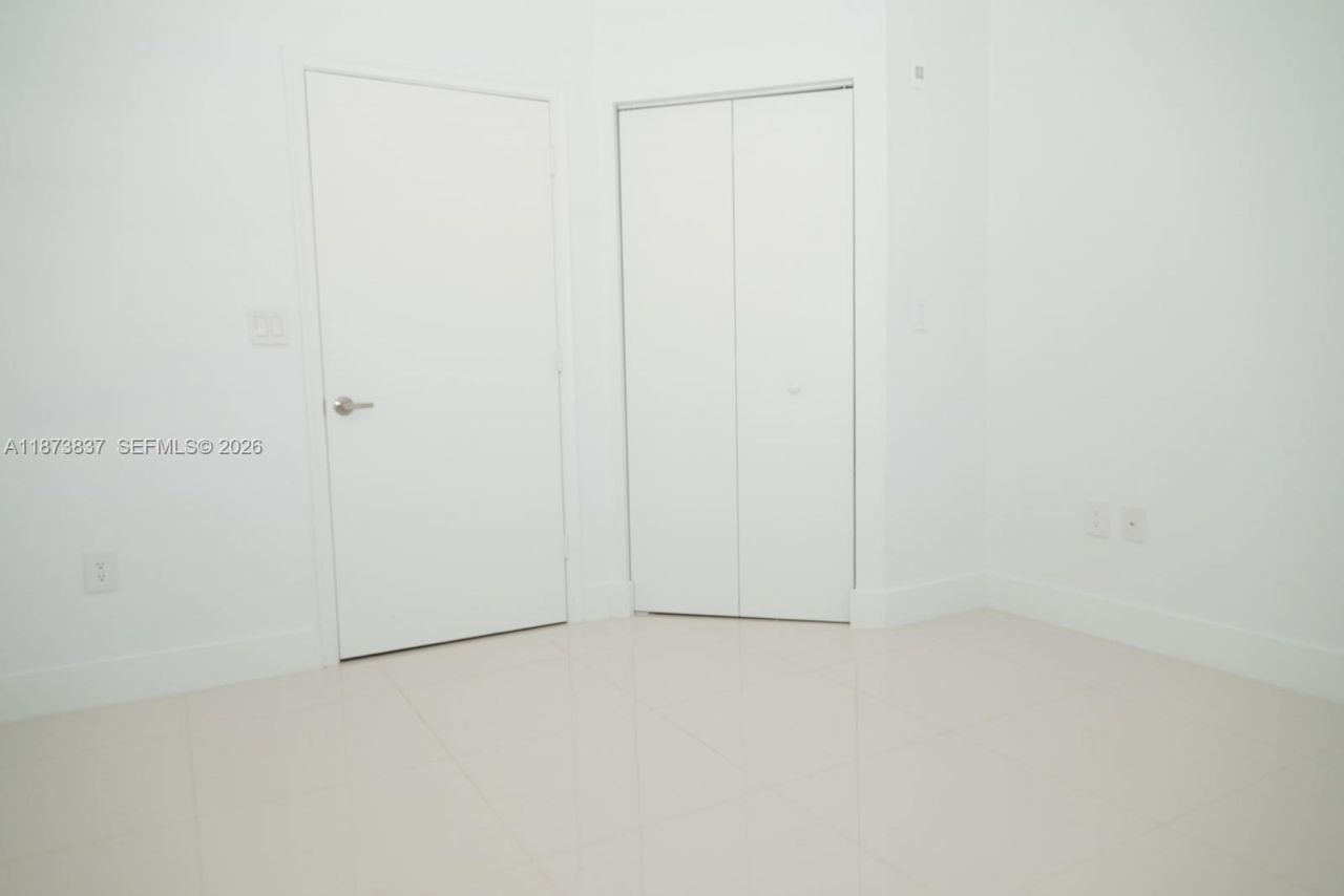 2775 NE 187th St, Unit PH24, Aventura, FL 33180 Photo