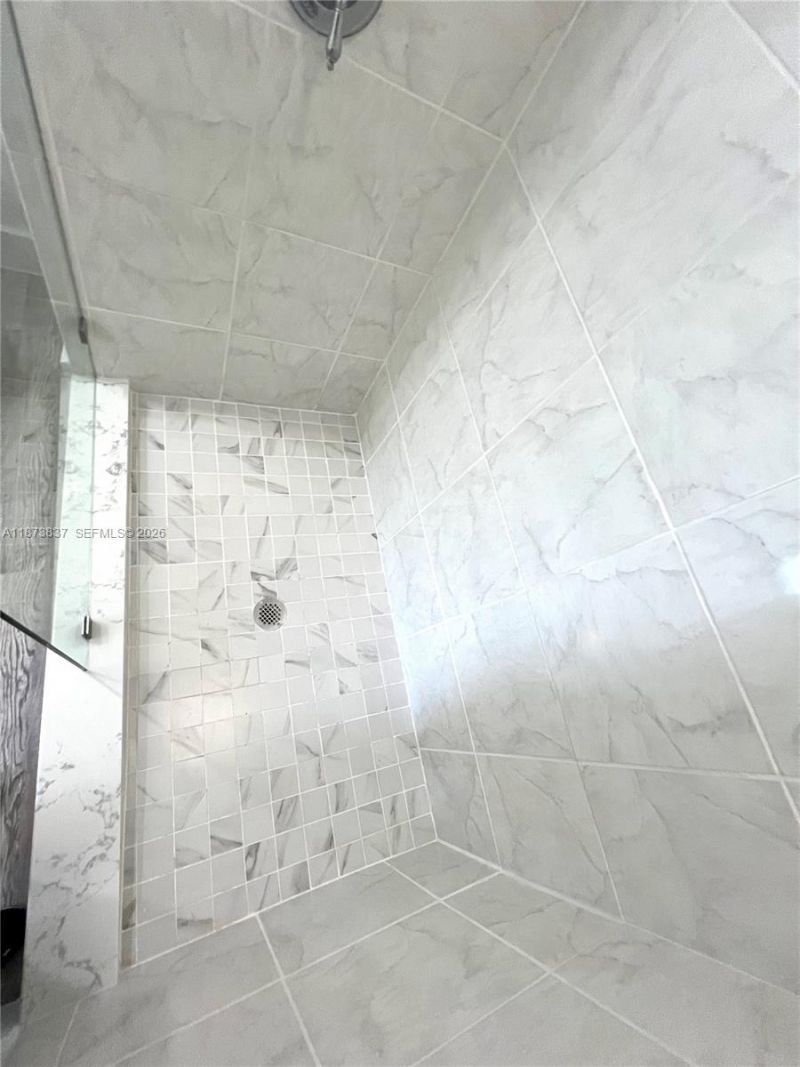 2775 NE 187th St, Unit PH24, Aventura, FL 33180 Photo