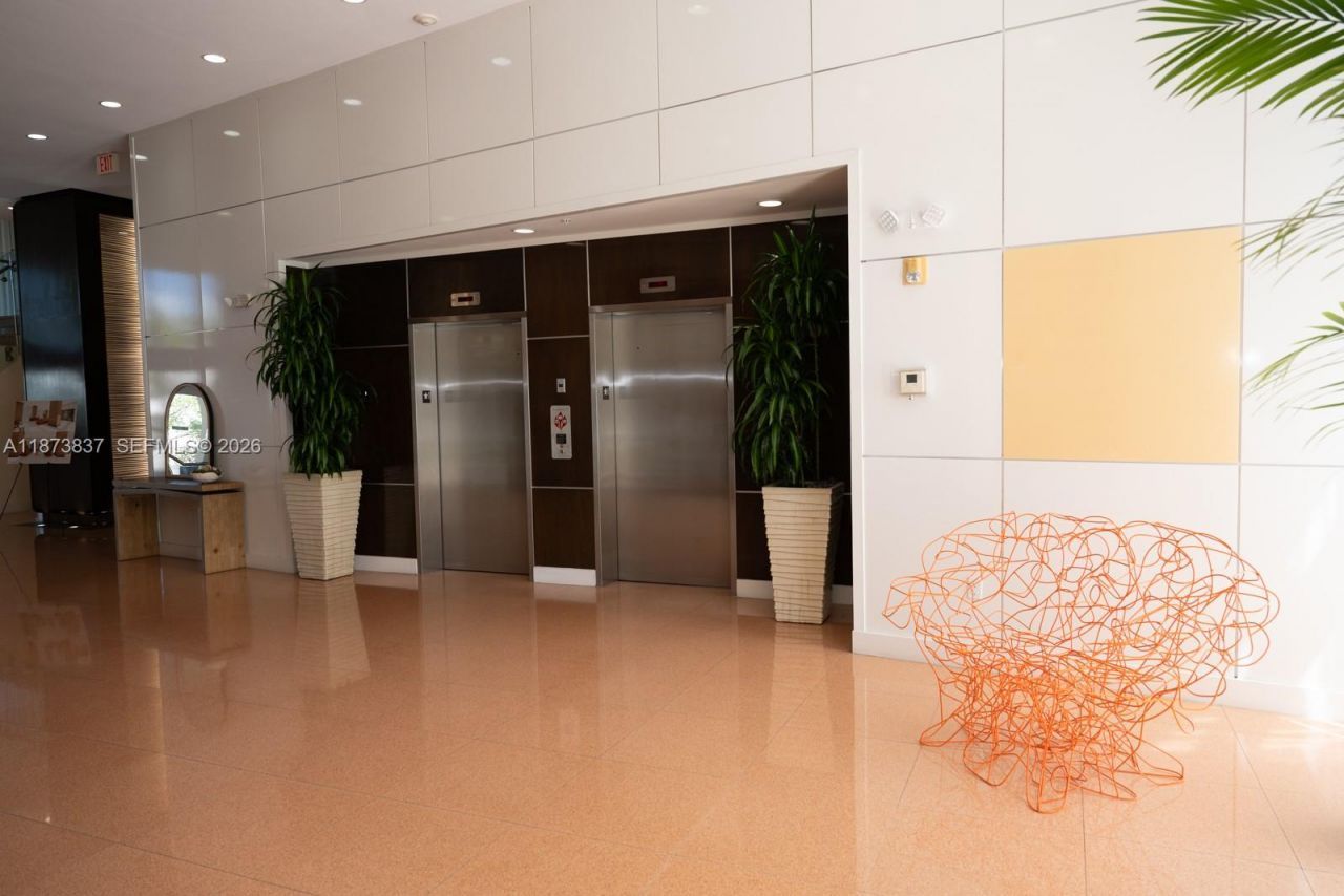 2775 NE 187th St, Unit PH24, Aventura, FL 33180 Photo