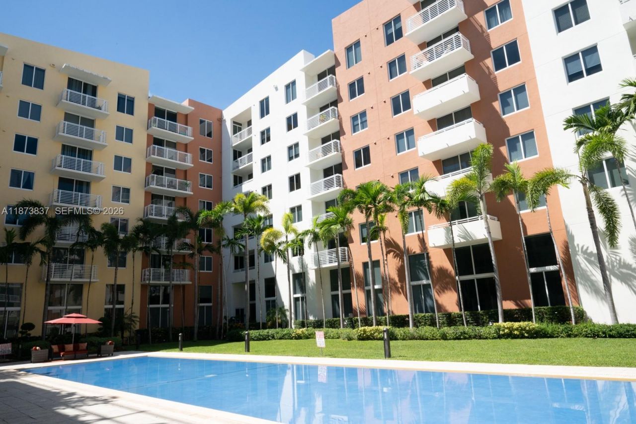 2775 NE 187th St, Unit PH24, Aventura, FL 33180 Photo