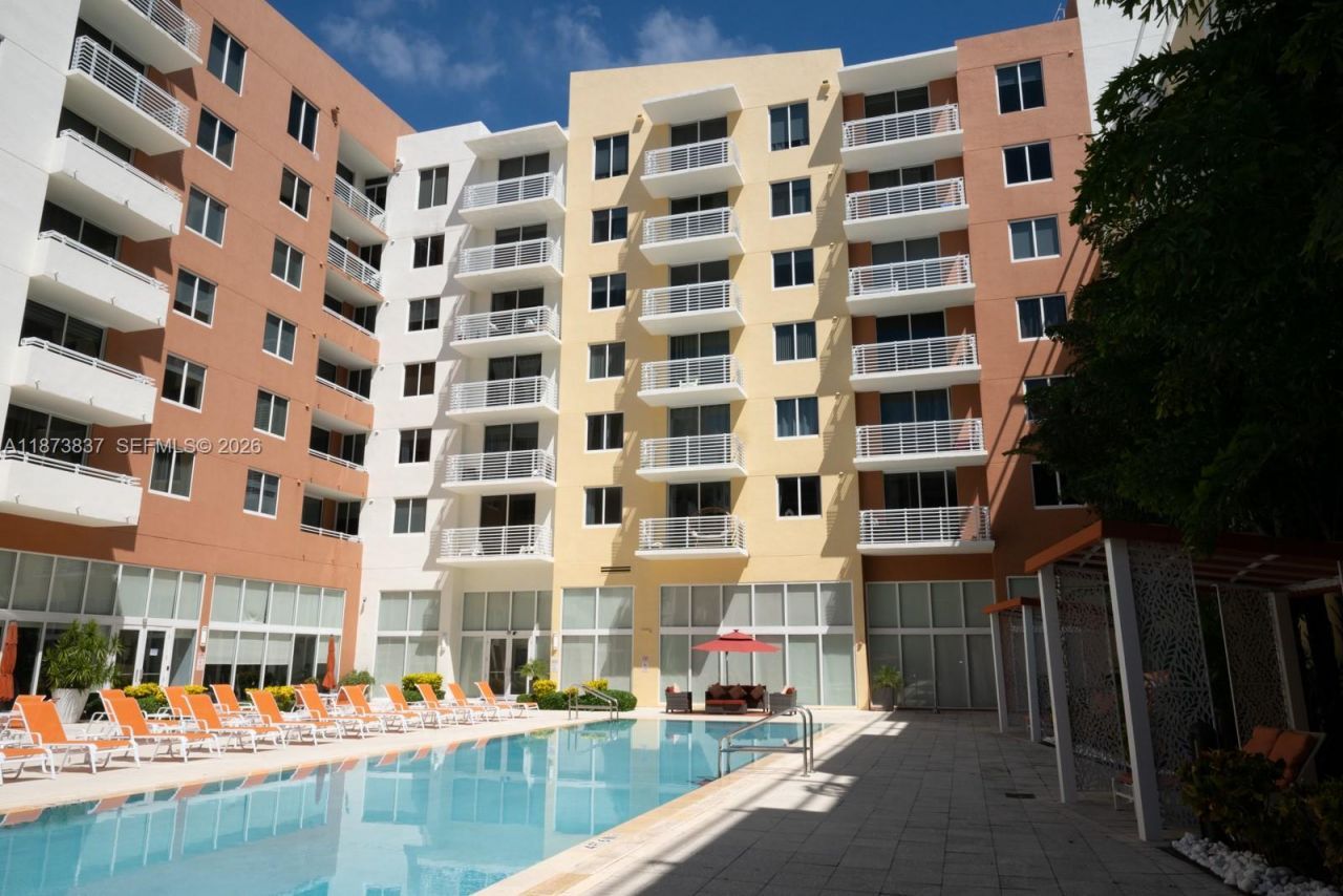 2775 NE 187th St, Unit PH24, Aventura, FL 33180 Photo