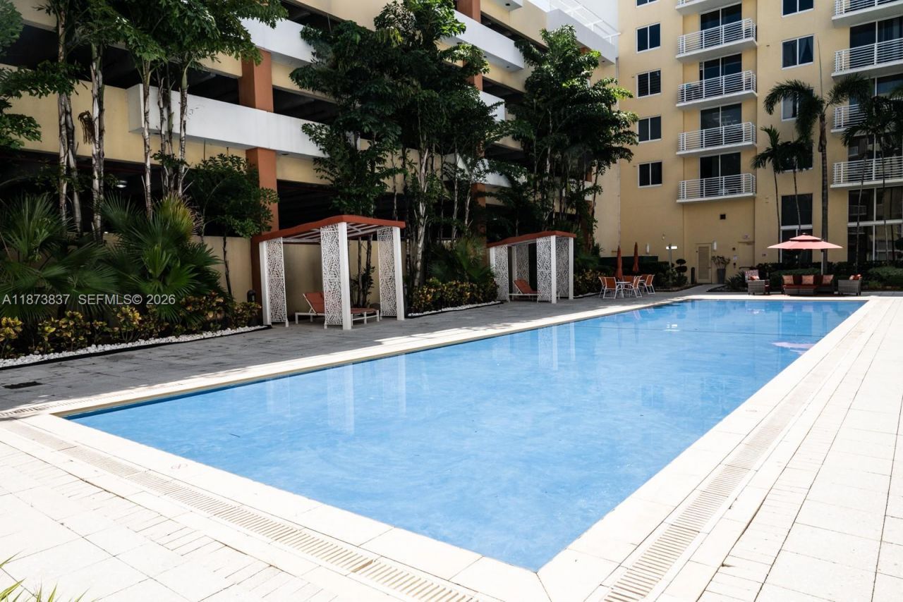 2775 NE 187th St, Unit PH24, Aventura, FL 33180 Photo