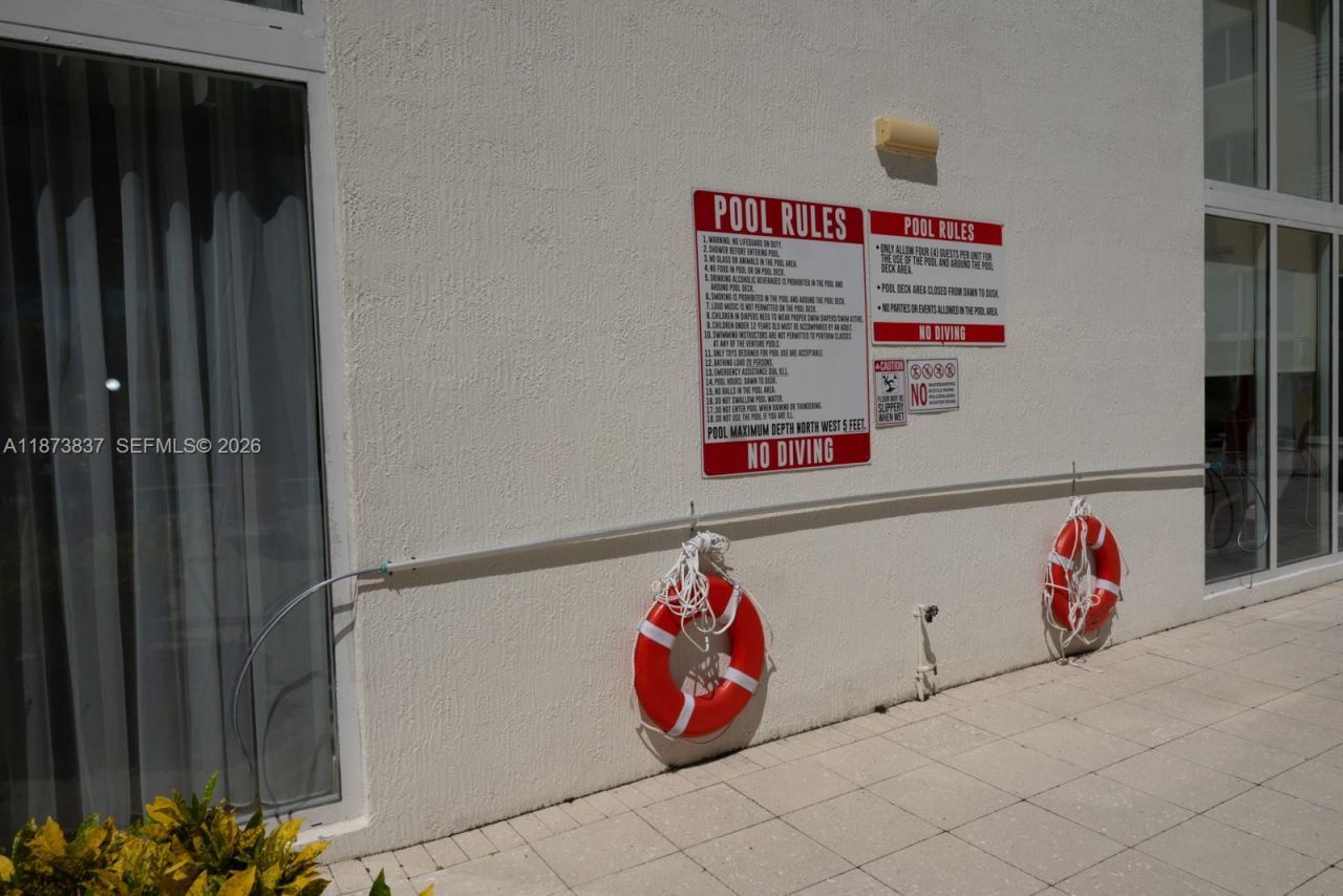 2775 NE 187th St, Unit PH24, Aventura, FL 33180 Photo