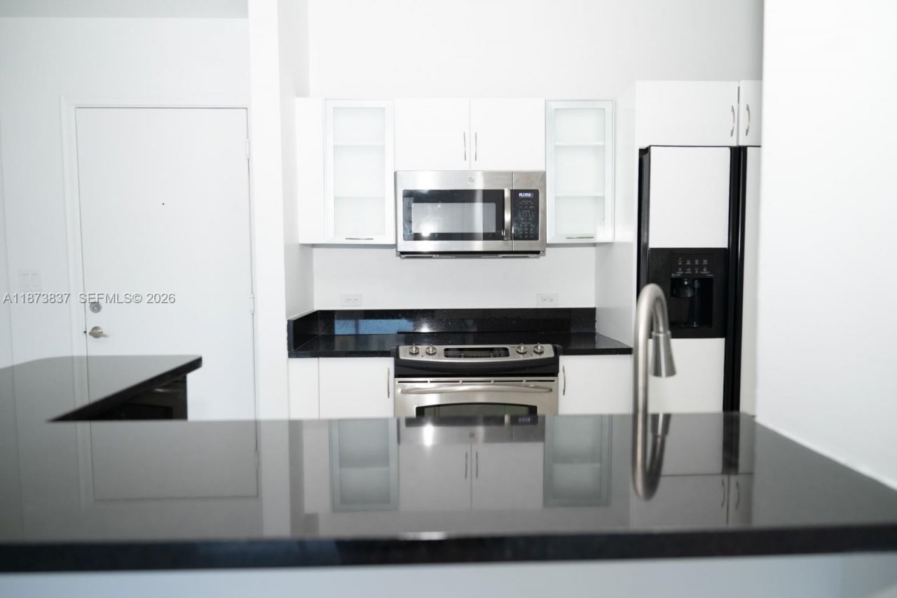 2775 NE 187th St, Unit PH24, Aventura, FL 33180 Photo