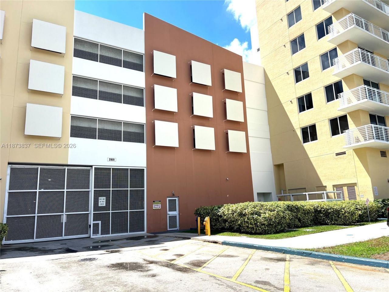 2775 NE 187th St, Unit PH24, Aventura, FL 33180 Photo