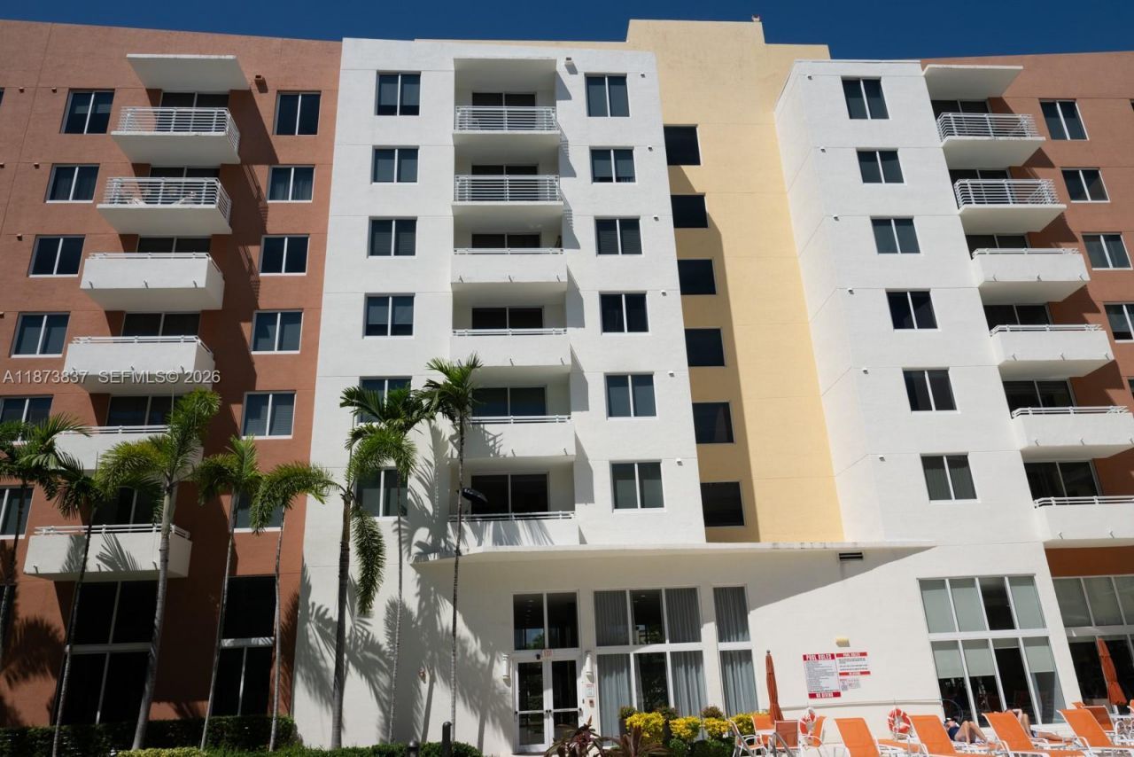 2775 NE 187th St, Unit PH24, Aventura, FL 33180 Photo