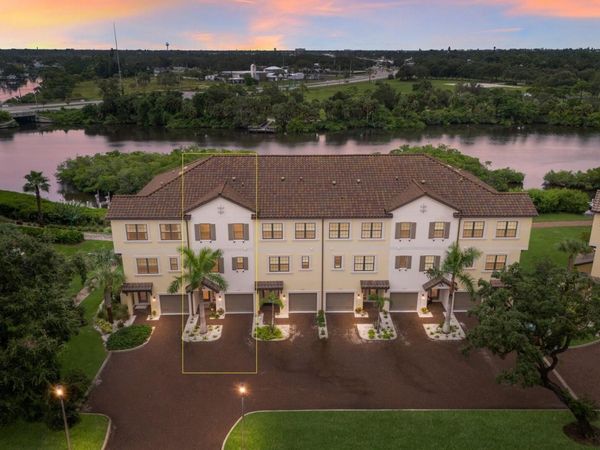 5565 CANNES CIRCLE, Unit 5565, SARASOTA, FL 34231