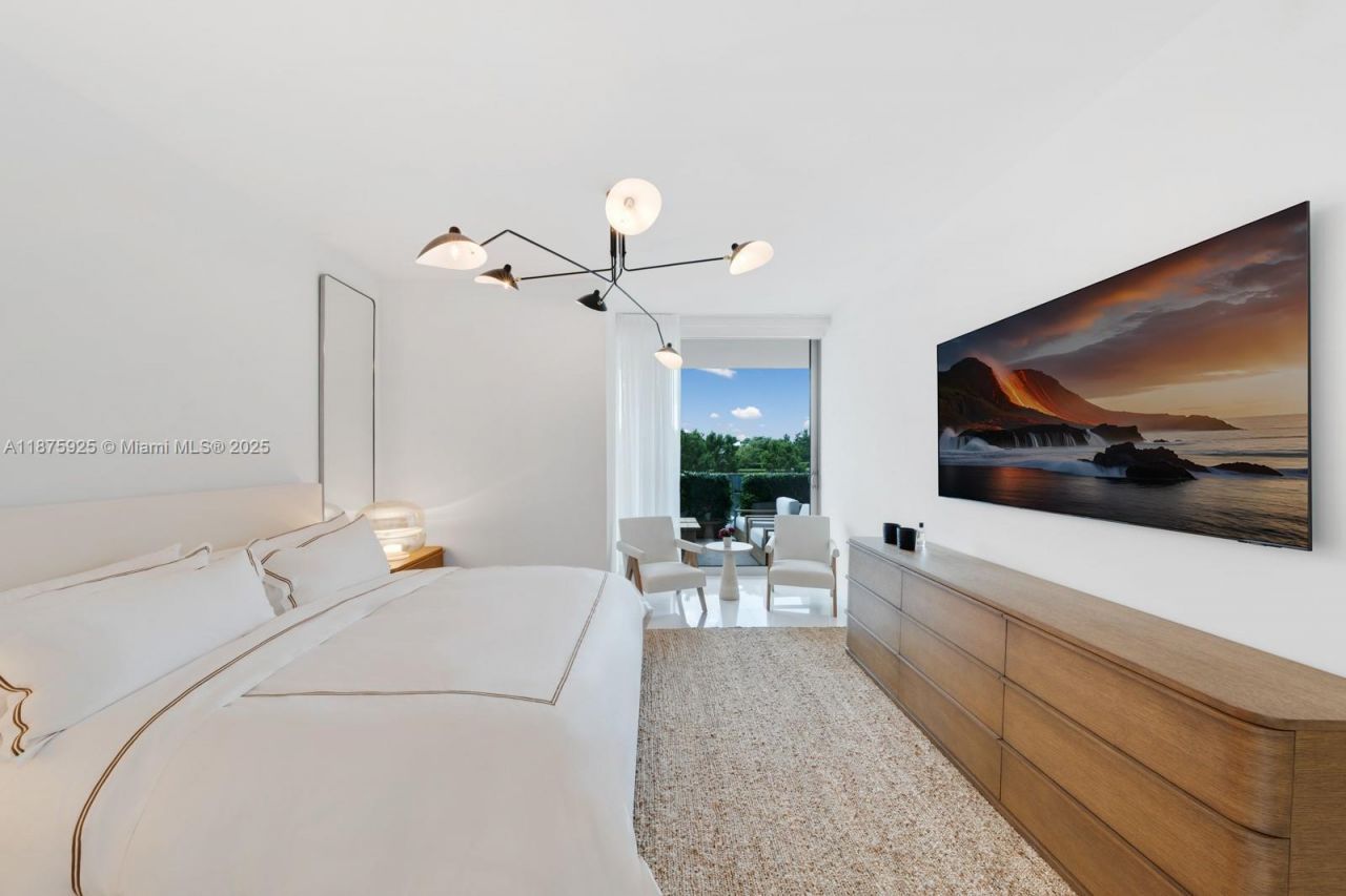 10203 Collins Ave, Unit 204, Bal Harbour, FL 33154 Photo