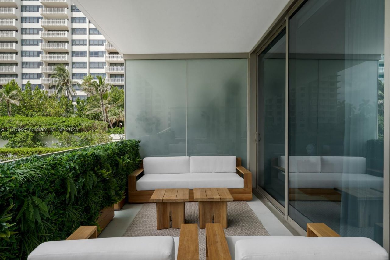 10203 Collins Ave, Unit 204, Bal Harbour, FL 33154 Photo