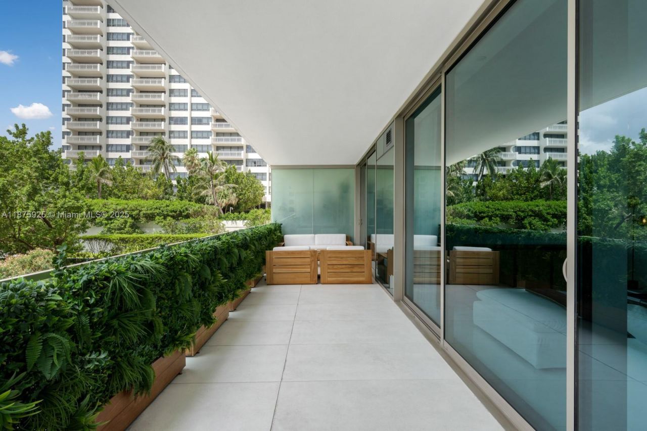 10203 Collins Ave, Unit 204, Bal Harbour, FL 33154 Photo