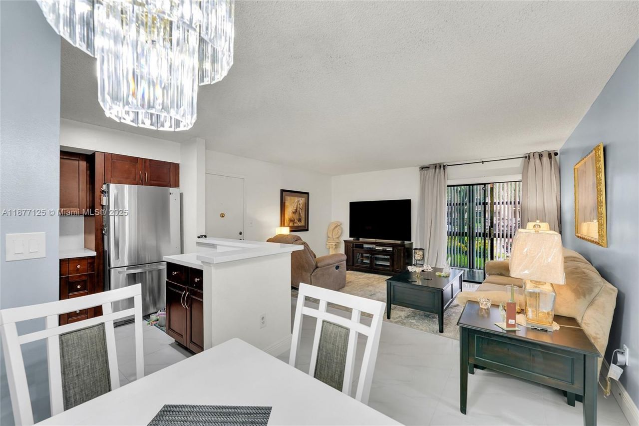 10401 E Clairmont Cir, Unit 109, Tamarac, FL 33321 Photo