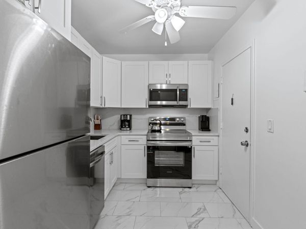 418 S Cypress Road, Unit 128, Pompano Beach, FL 33060