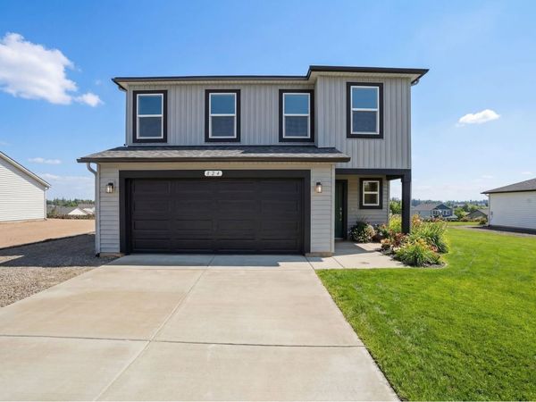 824 E K St, Deer Park, WA 99006