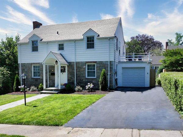 32 Biltmore Avenue, Yonkers, NY 10710