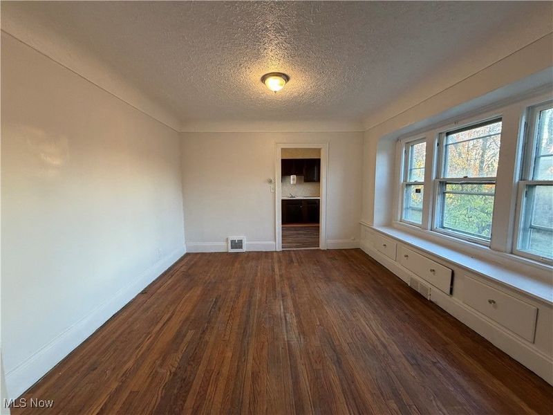 11222 Revere Avenue, Cleveland, OH 44105 Photo 21