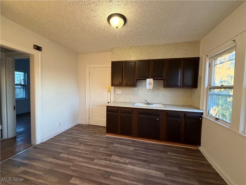 11222 Revere Avenue, Cleveland, OH 44105 Photo 25