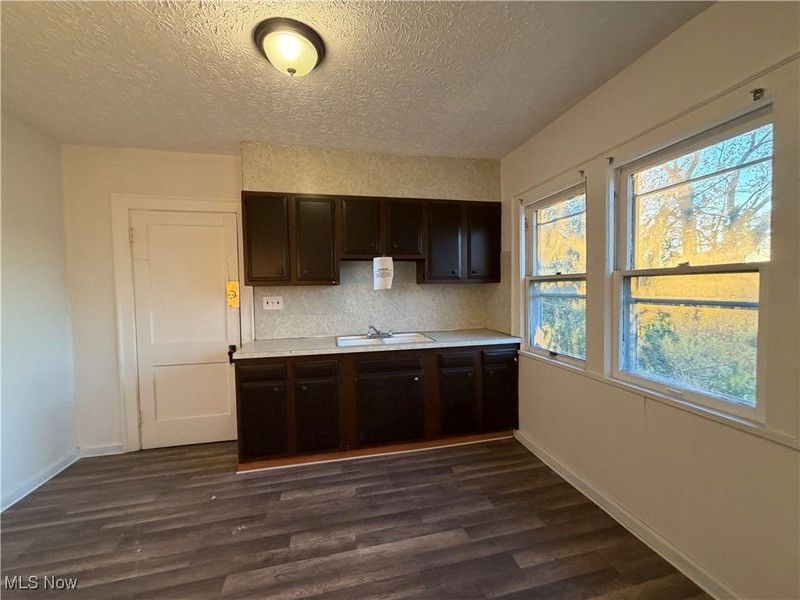 11222 Revere Avenue, Cleveland, OH 44105 Photo 26