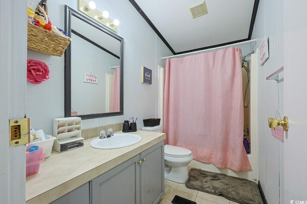 5852 Flamingo Rd. Photo 22