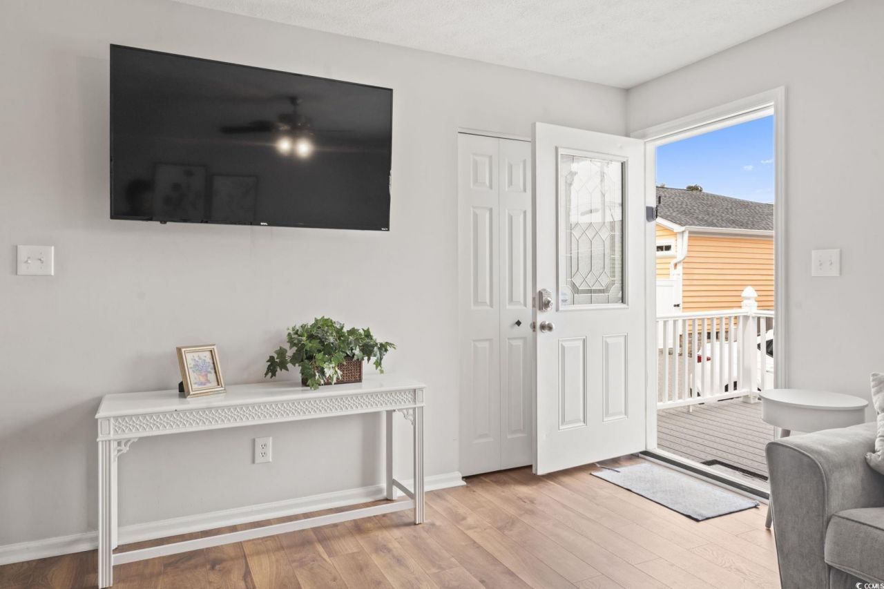 609 B 3rd Ave. S Photo 7