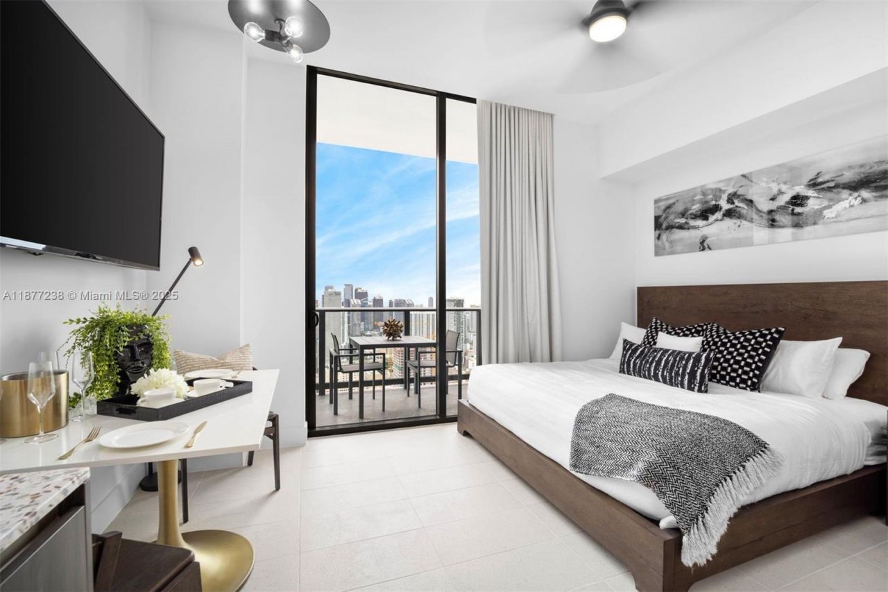 159 NE 6th St, Unit 5112, Miami, FL 33132 Photo