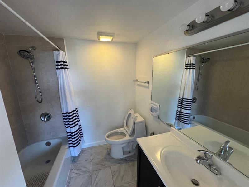 4222 Inverrary Boulevard, Unit 4313, Lauderhill, FL 33319 Photo