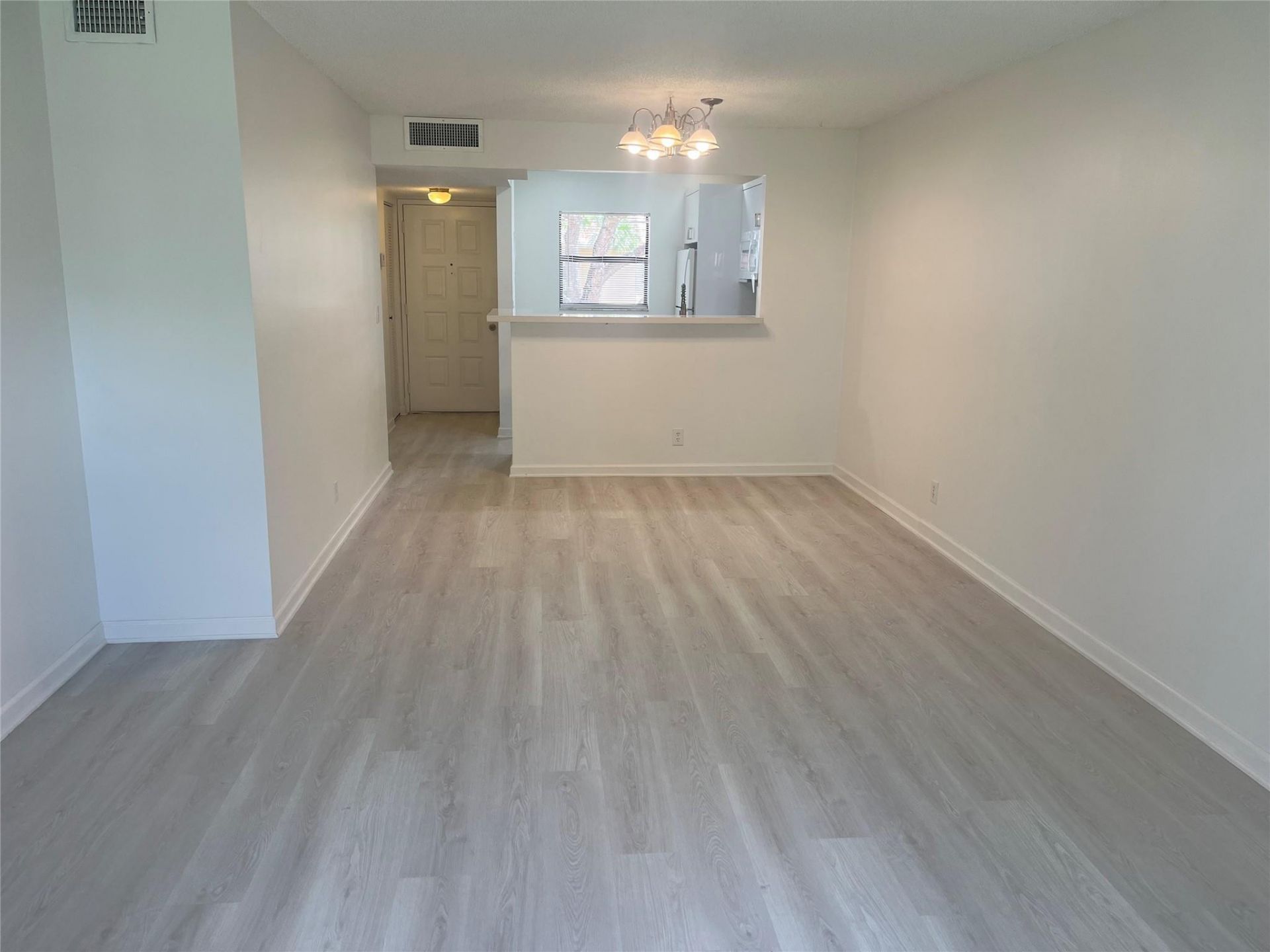 6796 Palmetto Circle, Unit 202, Boca Raton, FL 33433 Photo